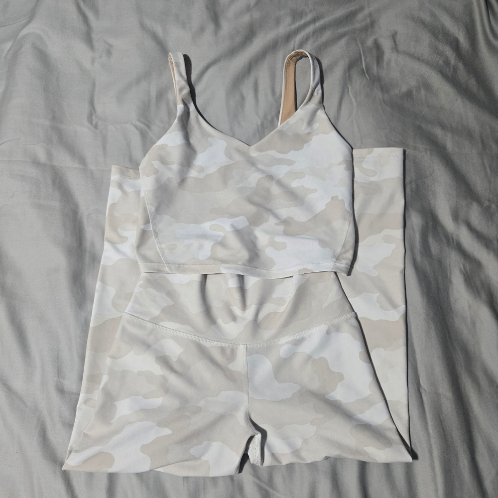 Old Navy White Tan Camouflage Sports Bra Shorts Activewear Gym Set